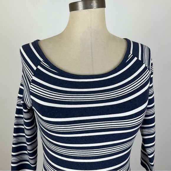 Theory Stripe Ennalyn Elevate Knit Off Shoulder Top - Picture 3 of 8